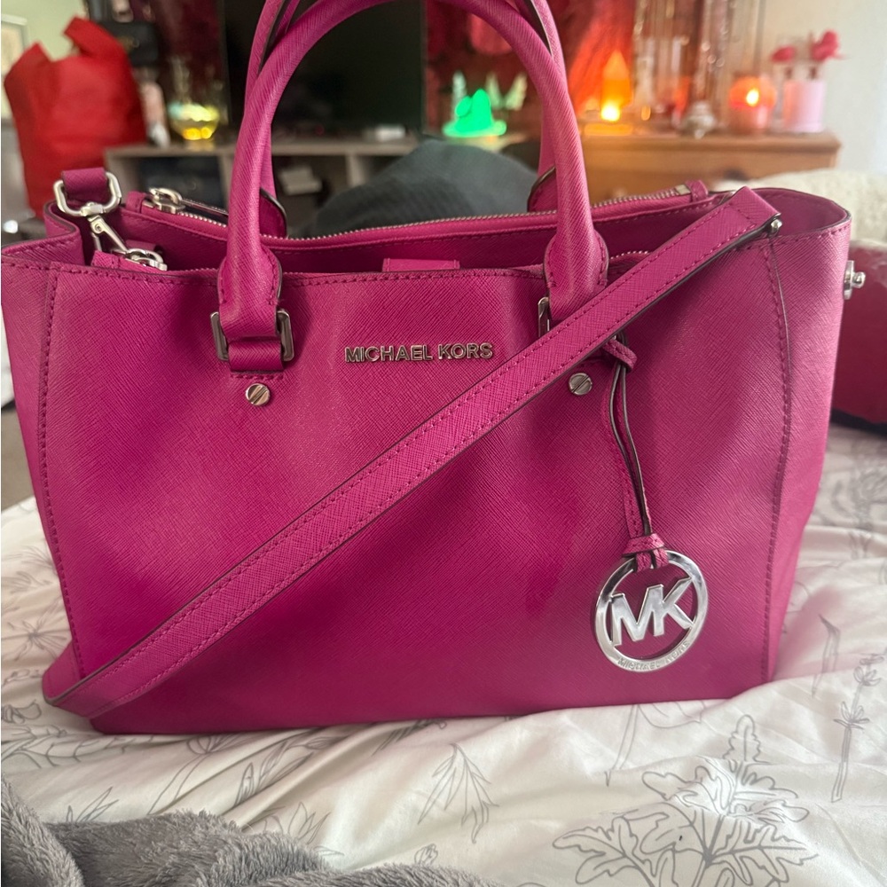 Michael Kors Sutton Saffiano Leather Satchel - Picture 2 of 12